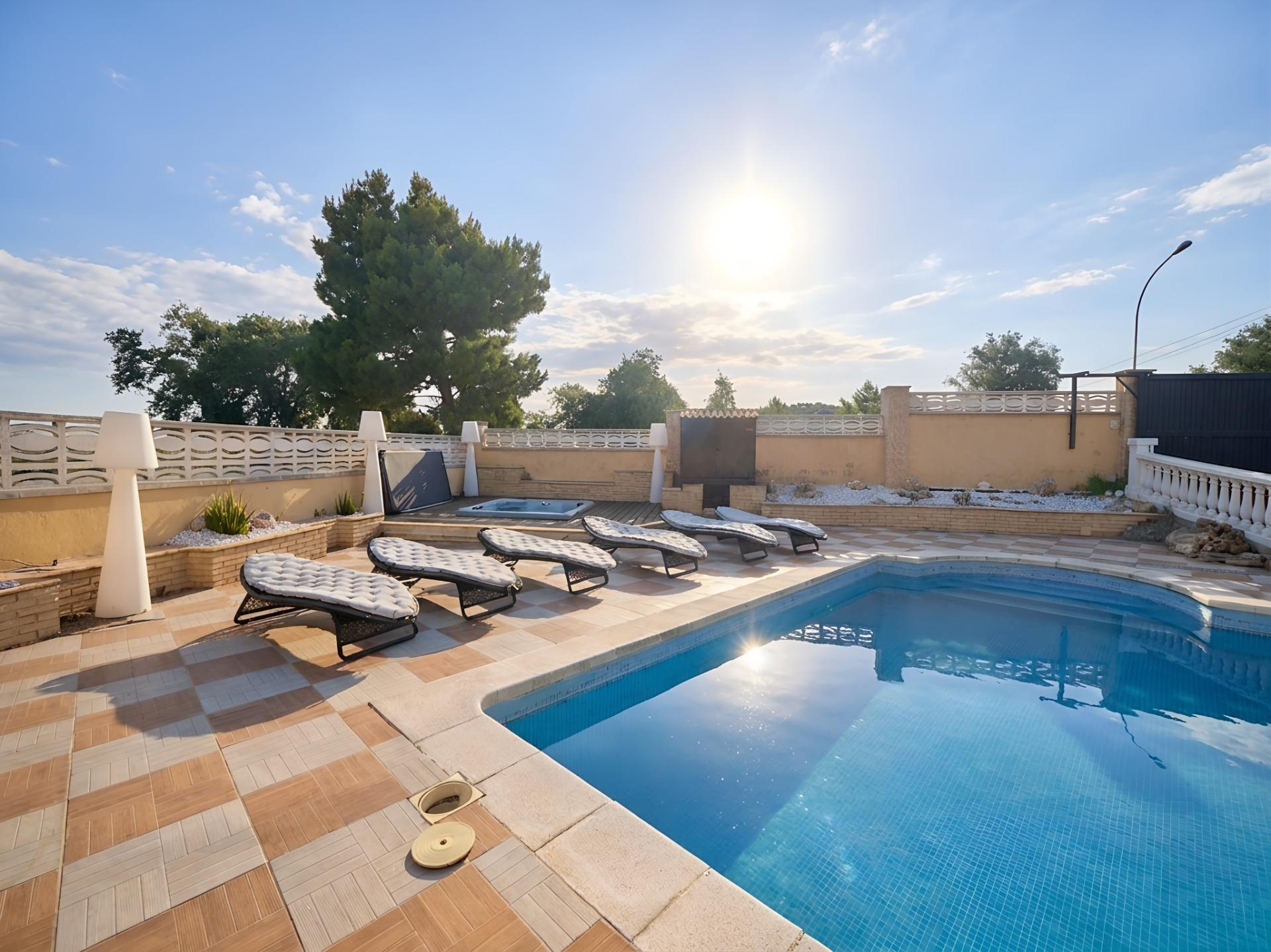 ДОМ в Lloret Residencial